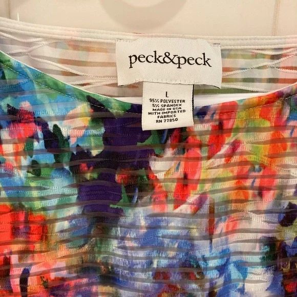 Peck and Peck Vibrant Top and Dark Lavender Crop Pants Set - Picture 3 of 6